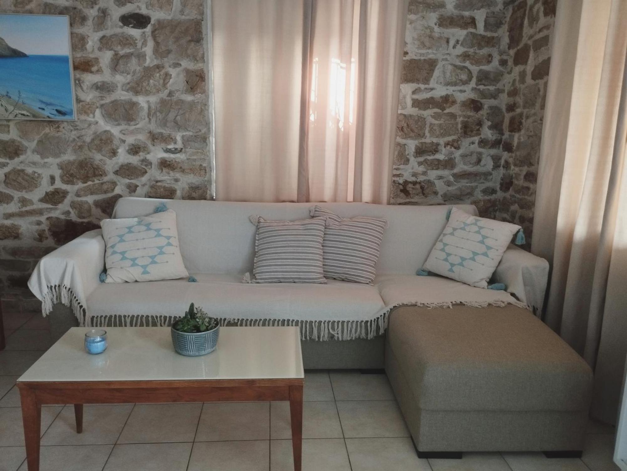 Το Πέτρινο Apartment Aitoliko Room photo